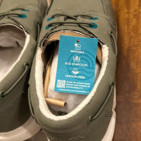 VIONIC men’s Beach Skipper Boat Shoes - Picture 14 of 16